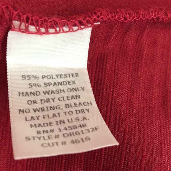 NWT Red Fit and Flare Dress from Francesca’s. Size Small - Picture 4 of 4